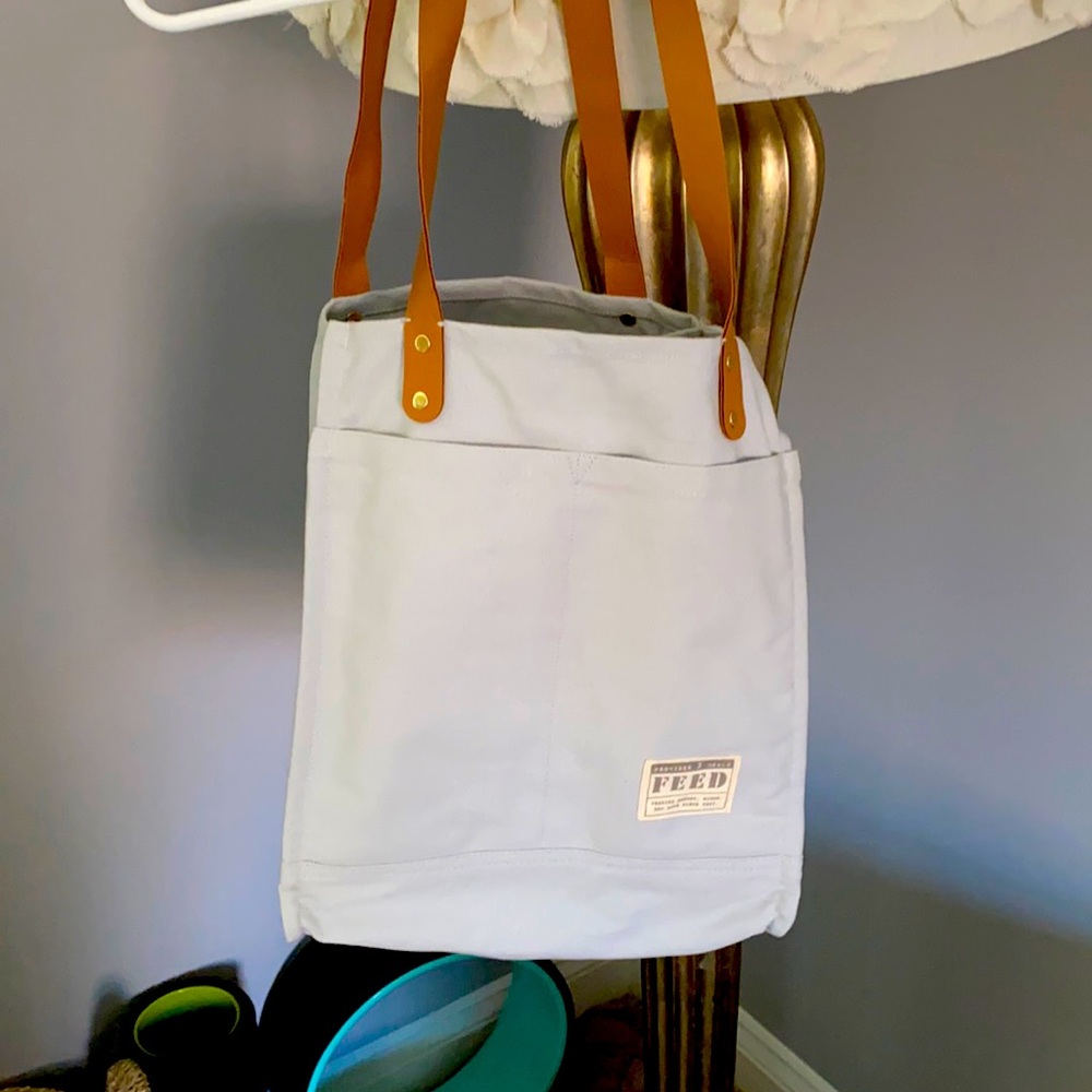 Causebox Feed bag Brand New!